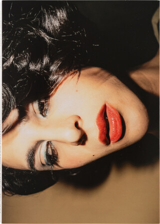 Vida Vida – book cover closed